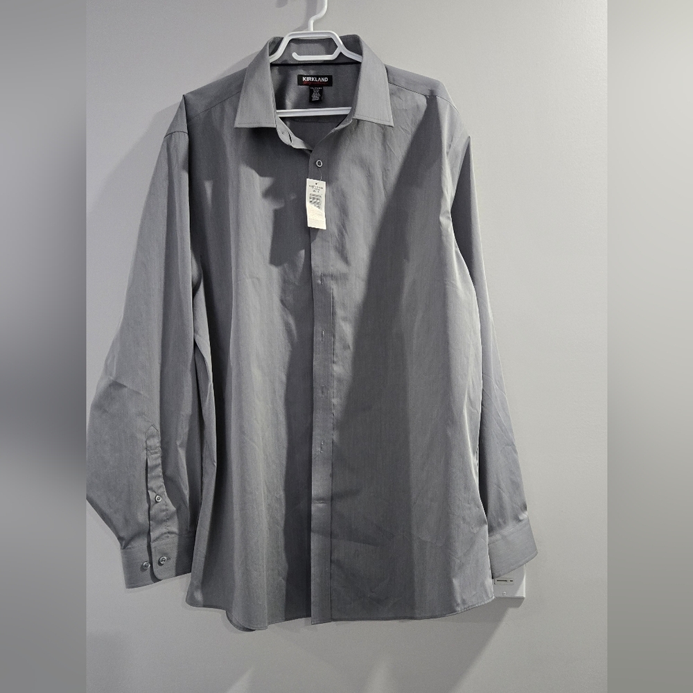Stylish Gray Button-Up Shirt